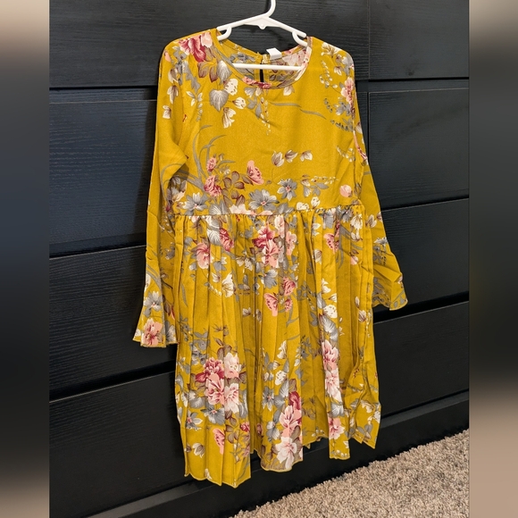 Kids Yellow Floral Pleated Dress - Picture 3 of 8